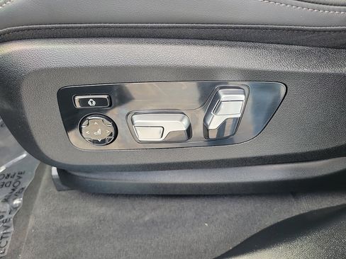 Used 2026 BMW X5 sDrive40i RWD image 19