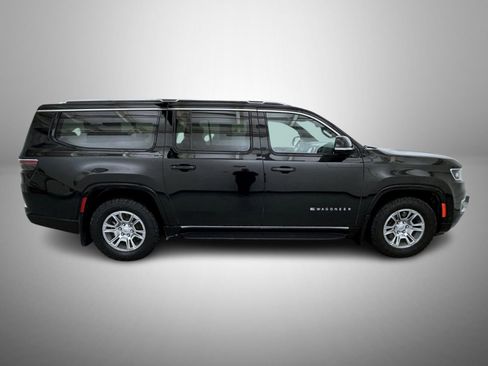 Used 2023 Jeep Wagoneer L 4WD w/ HD Trailer Tow Package image 4