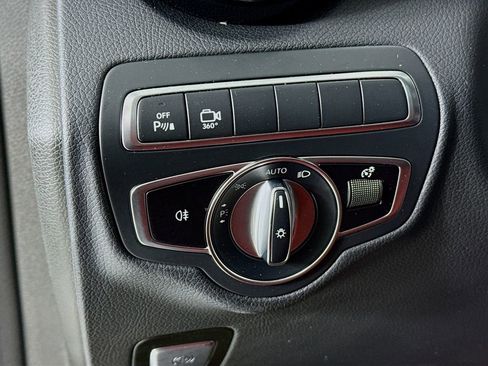 Used 2019 Mercedes-Benz GLC 300 4MATIC Coupe image 11