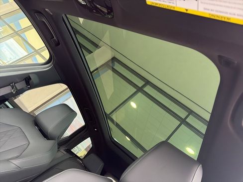 Used 2025 BMW X3 M50 w/ Premium Package image 11