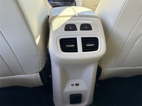 Used 2021 Buick Envision Avenir w/ Technology Package II image 21