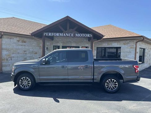 Used 2018 Ford F150 XLT w/ Equipment Group 302A Luxury RWD image 2