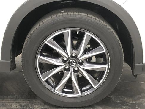 Used 2018 MAZDA CX-5 Touring image 10