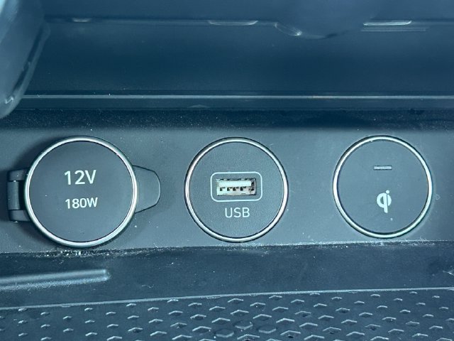 Used 2023 Genesis G70 2.0T w/ Sport Prestige Package AWD/4WD image 18