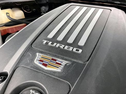 Used 2021 Cadillac CT4 V w/ Technology Package RWD image 32