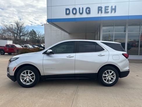 Used 2022 Chevrolet Equinox LT image 9