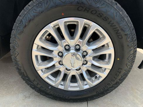Used 2020 Chevrolet Silverado 3500 High Country w/ Z71 Off-Road Package AWD/4WD image 11