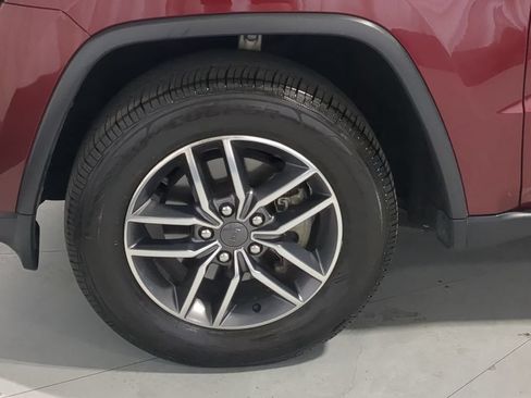 Used 2020 Jeep Grand Cherokee Limited w/ Premium Lighting Group AWD/4WD image 17