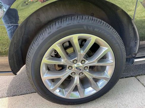 Used 2018 Ford Expedition Max Platinum AWD/4WD image 95