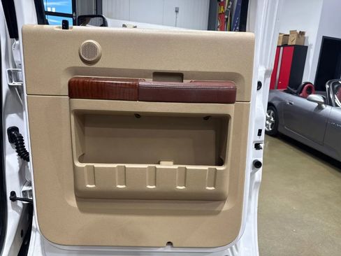 Used 2014 Ford F350 King Ranch w/ King Ranch w/Chrome Package image 18