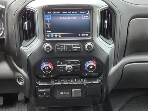 Used 2021 Chevrolet Silverado 1500 LT AWD/4WD image 14