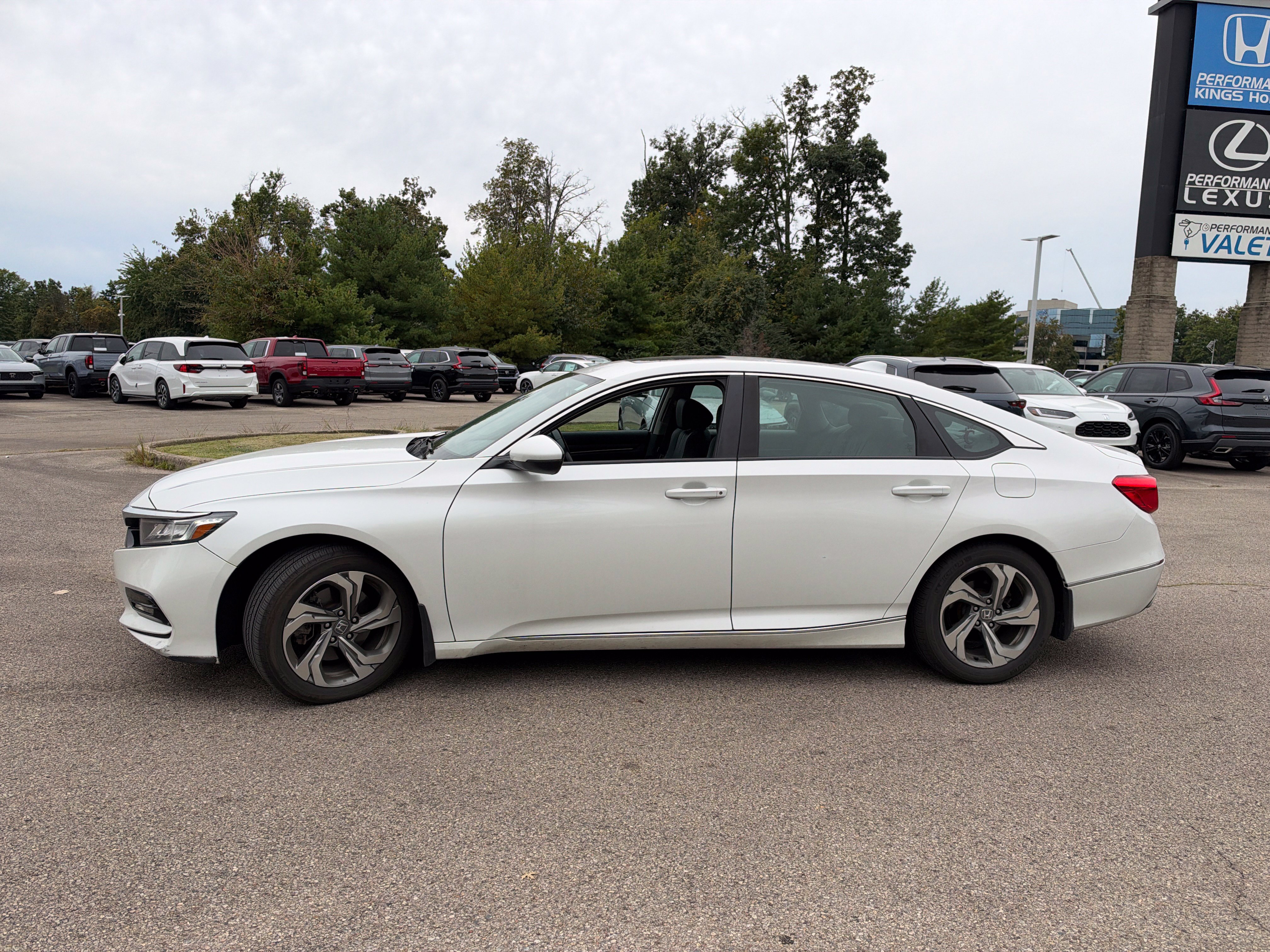 Used 2018 Honda Accord EX-L image 6