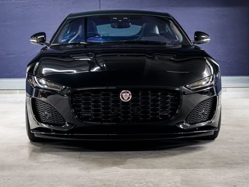 Used 2022 Jaguar F-TYPE Coupe RWD image 5