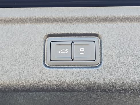 New 2025 Audi A6 e-tron Ultra image 17