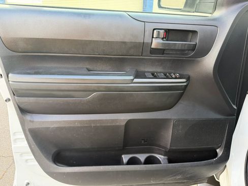 Used 2020 Toyota Tundra SR image 9