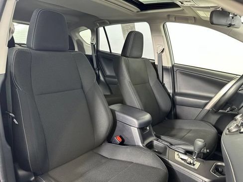 Used 2018 Toyota RAV4 XLE w/ Convenience Package AWD/4WD image 26