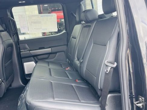 New 2025 Ford F150 Lariat w/ Equipment Group 502A High image 17