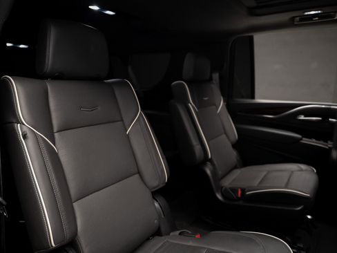 Used 2024 Cadillac Escalade ESV Premium Luxury RWD image 66