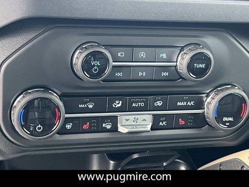 New 2025 Ford Bronco Badlands AWD/4WD image 28
