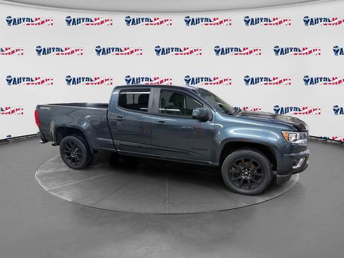 Used 2019 Chevrolet Colorado LT w/ Colorado RST Special Edition image 2