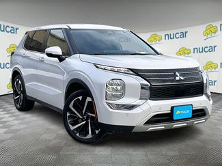 Used 2024 Mitsubishi Outlander SE video 1