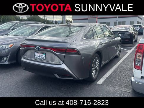 Used 2022 Toyota Mirai w/ Advanced Technology Package RWD image 2