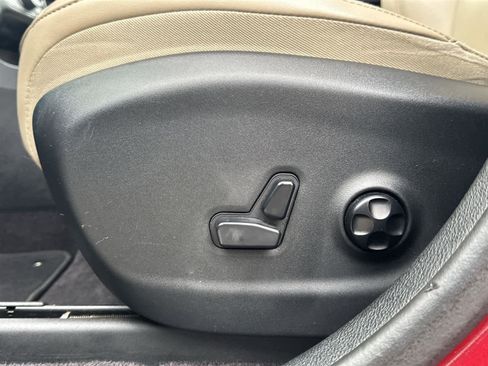 Used 2017 Jeep Cherokee Limited w/ Trailer Tow Group image 13