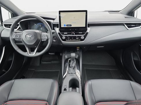 Used 2025 Toyota Corolla XSE image 9