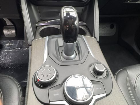 Used 2019 Alfa Romeo Stelvio Ti w/ Nero Edizione image 48