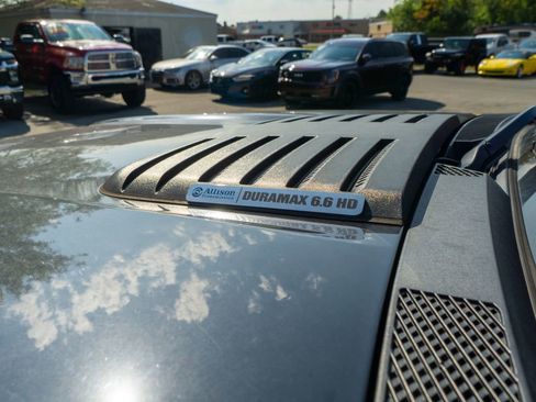 Used 2014 GMC Sierra 2500 SLE w/ SLE Preferred Package image 3