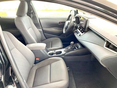 Used 2024 Toyota Corolla LE FWD image 26