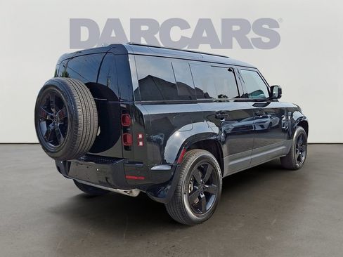 Used 2025 Land Rover Defender 110 S AWD/4WD image 6