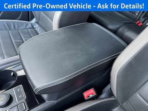 Certified 2023 Volkswagen Atlas Cross Sport SEL Premium R-Line AWD/4WD image 17
