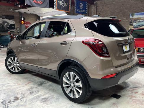 Used 2019 Buick Encore Preferred AWD/4WD image 5