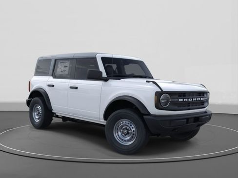 New 2025 Ford Bronco Base image 7
