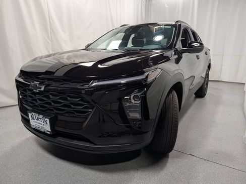 New 2026 Chevrolet Trax LT w/ Driver Confidence Package FWD image 7