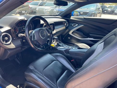 Used 2018 Chevrolet Camaro LT w/ RS Package RWD image 9