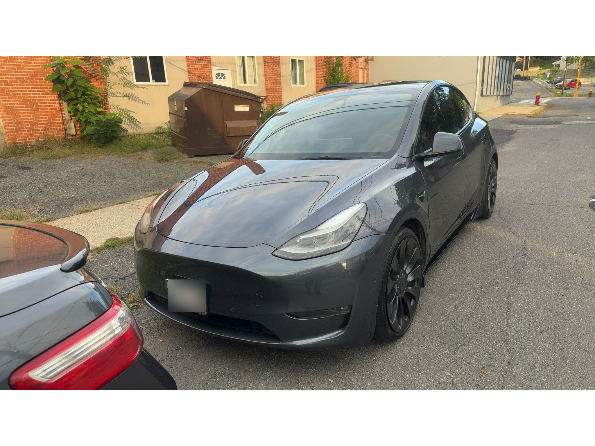 Used 2022 Tesla Model Y Performance AWD/4WD image 1