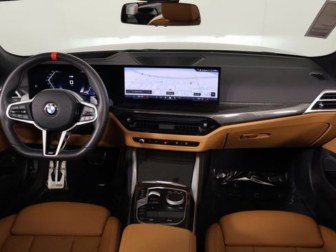 Used 2025 BMW M440i Convertible w/ Premium Package image 9