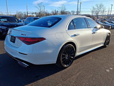 Certified 2022 Mercedes-Benz S 500 4MATIC image 6