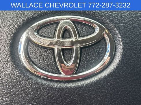 Used 2020 Toyota Tundra Limited w/ Limited Premium Package image 27