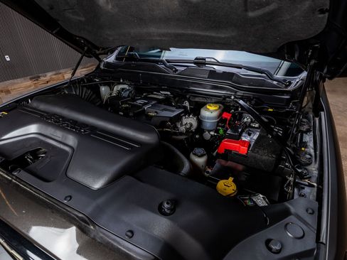 Used 2022 RAM 3500 Laramie image 39