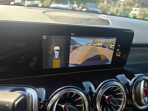 Certified 2023 Mercedes-Benz EQB 250+ image 28