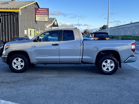 Used 2020 Toyota Tundra SR5 w/ SR5 Upgrade Package image 8