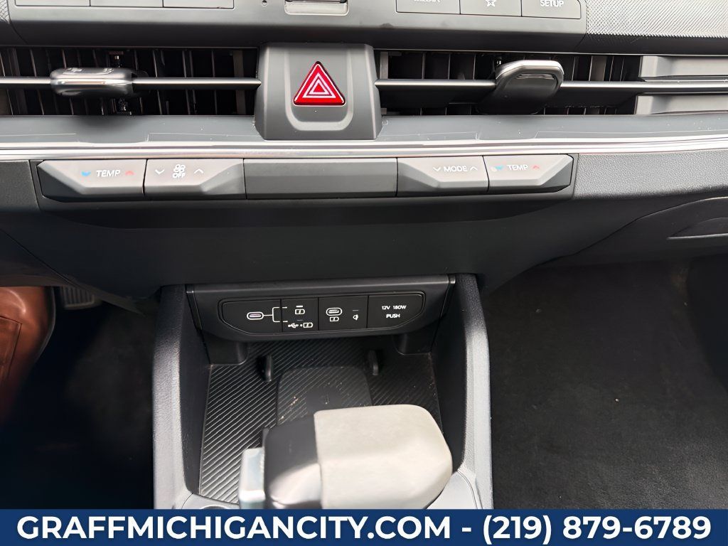 Used 2025 Kia K4 EX FWD image 21
