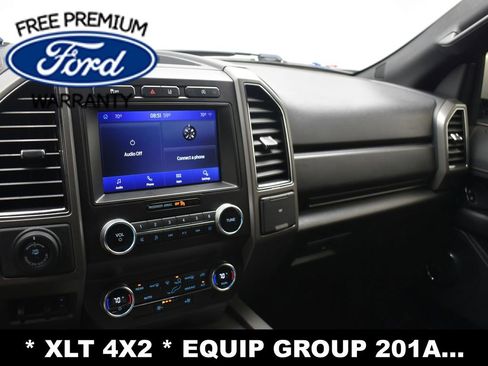 Used 2020 Ford Expedition XLT image 17