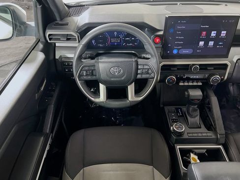 Used 2024 Toyota Tacoma TRD Off-Road AWD/4WD image 19