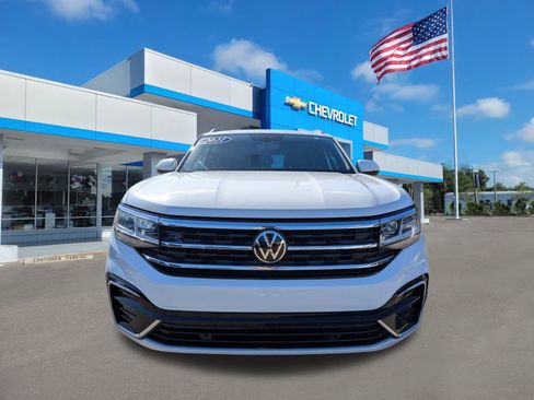 Used 2021 Volkswagen Atlas Cross Sport SE image 2