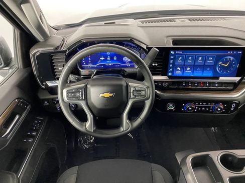 Certified 2024 Chevrolet Silverado 1500 LT AWD/4WD image 16