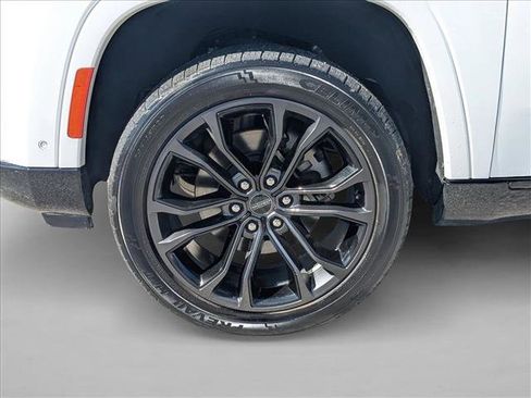 Used 2024 Jeep Grand Wagoneer L Series II w/ Quick Order Packagew 28T image 27